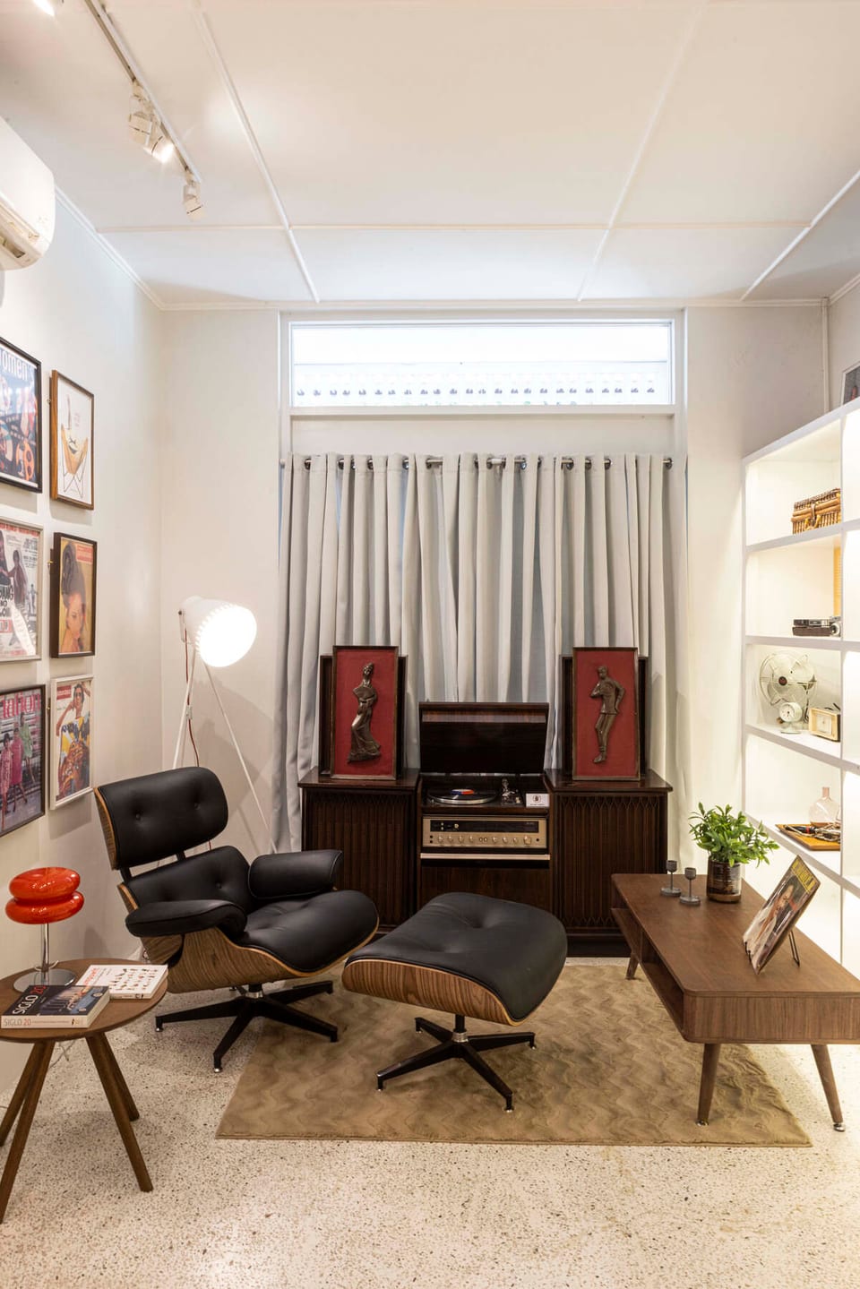 Entertainment room and library in Bahay Modernismo.